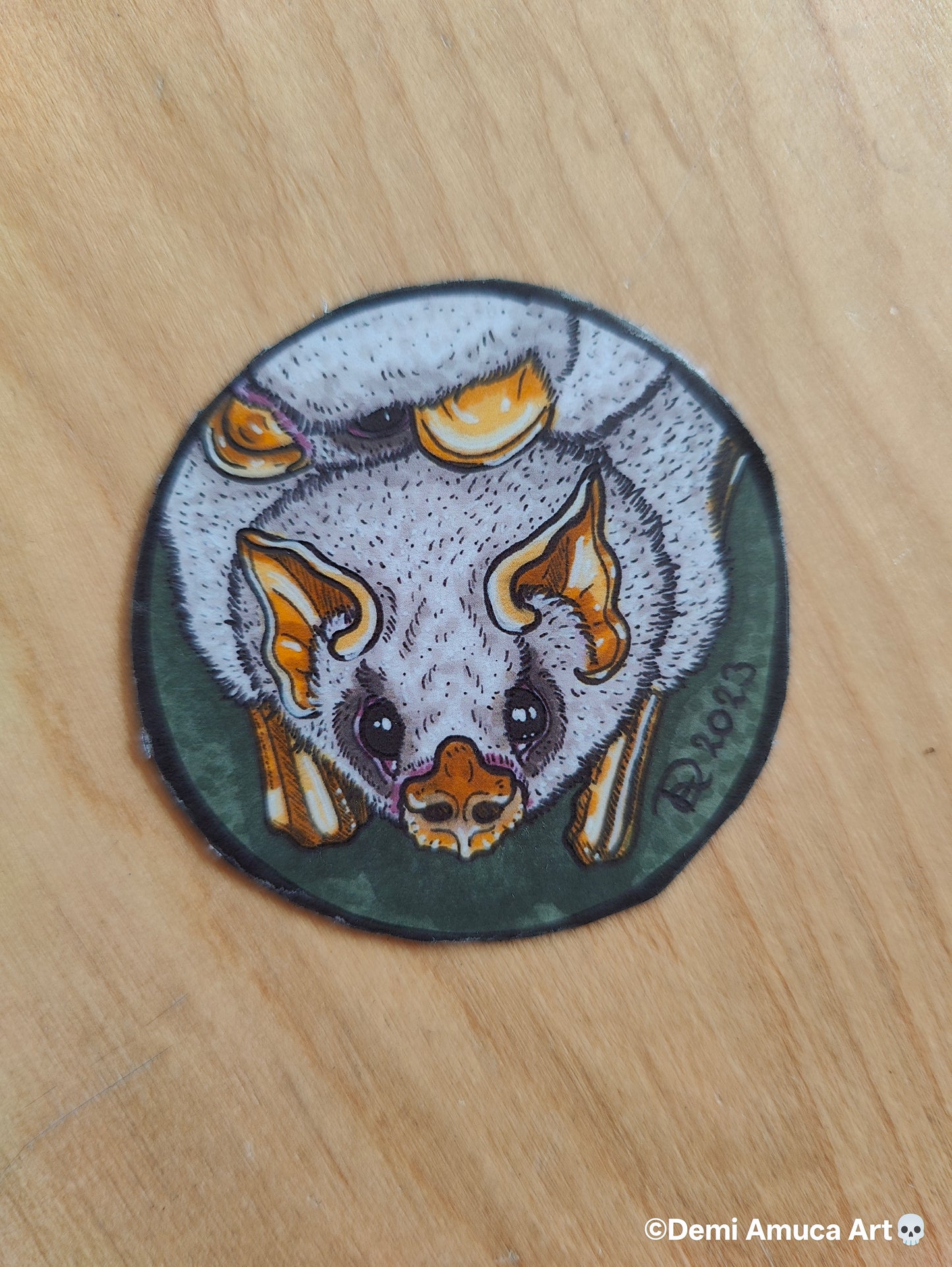 Magnet: Round Bat