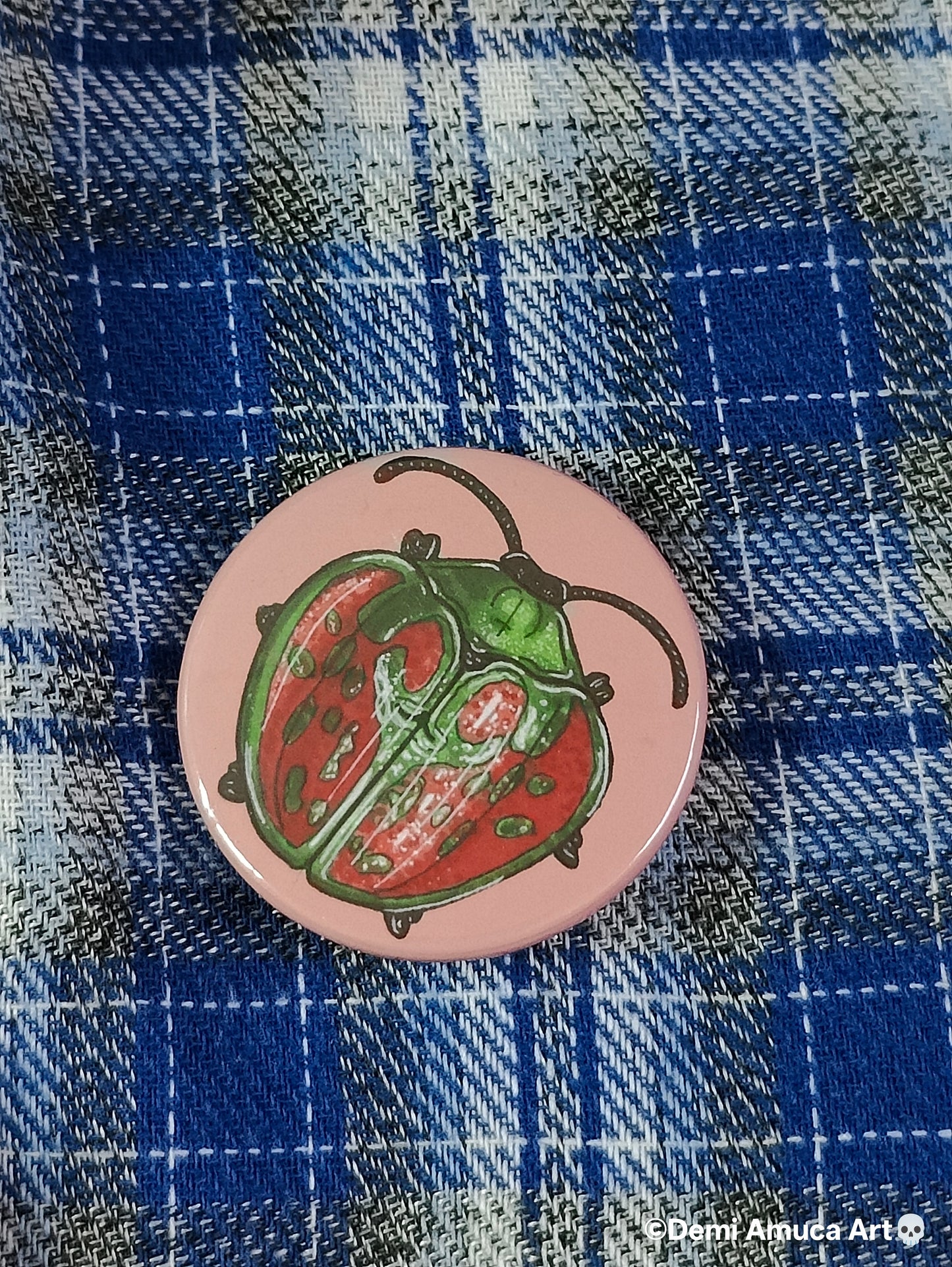 Buttons creepy crawlies