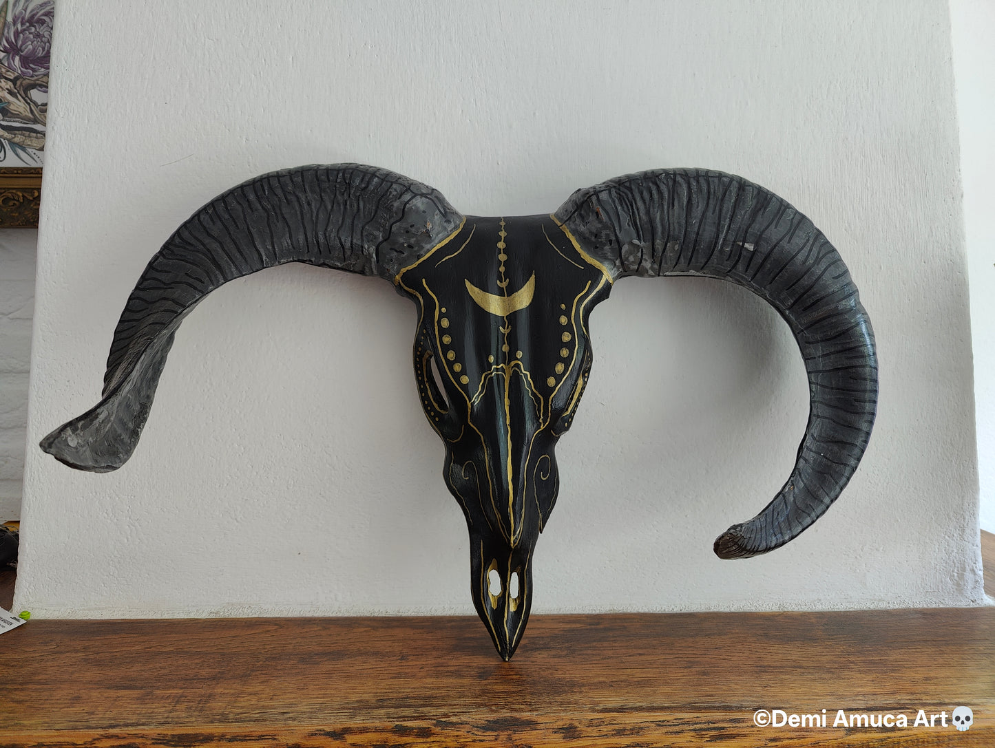 Woodpaint: Black skull (no shipping)