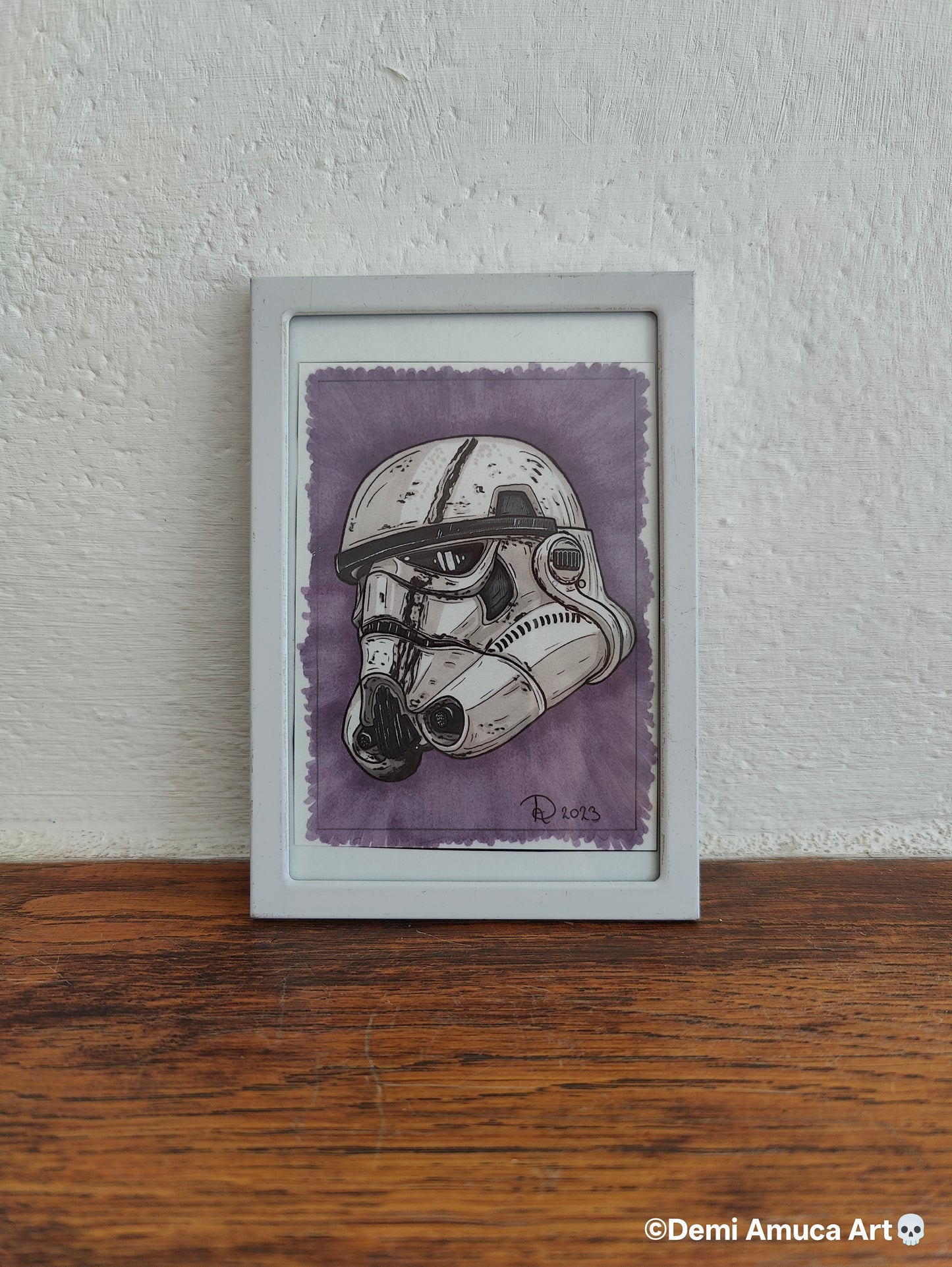 Framed Art Print: Stormtrooper helmet