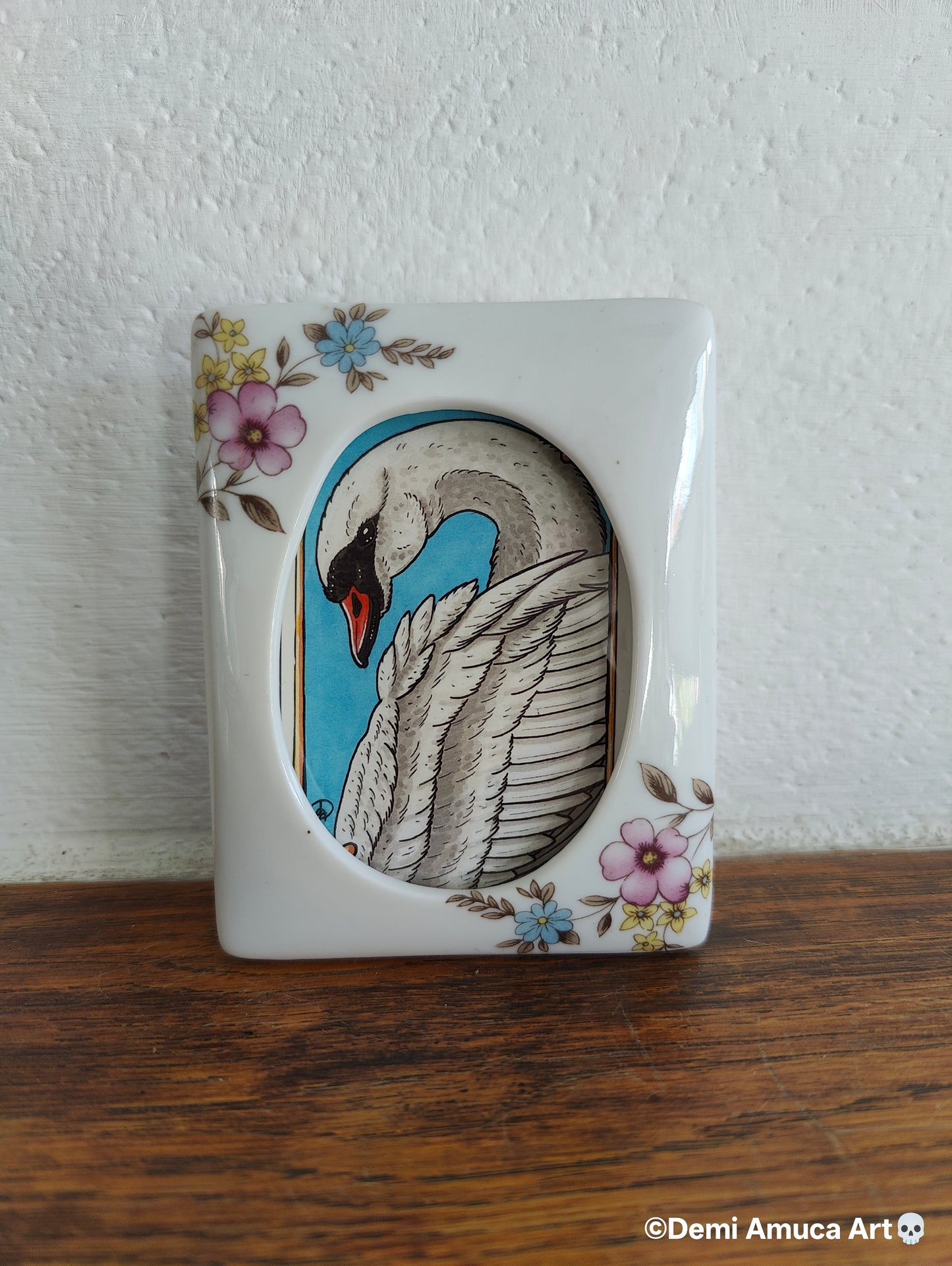 Framed Art Print: Swan