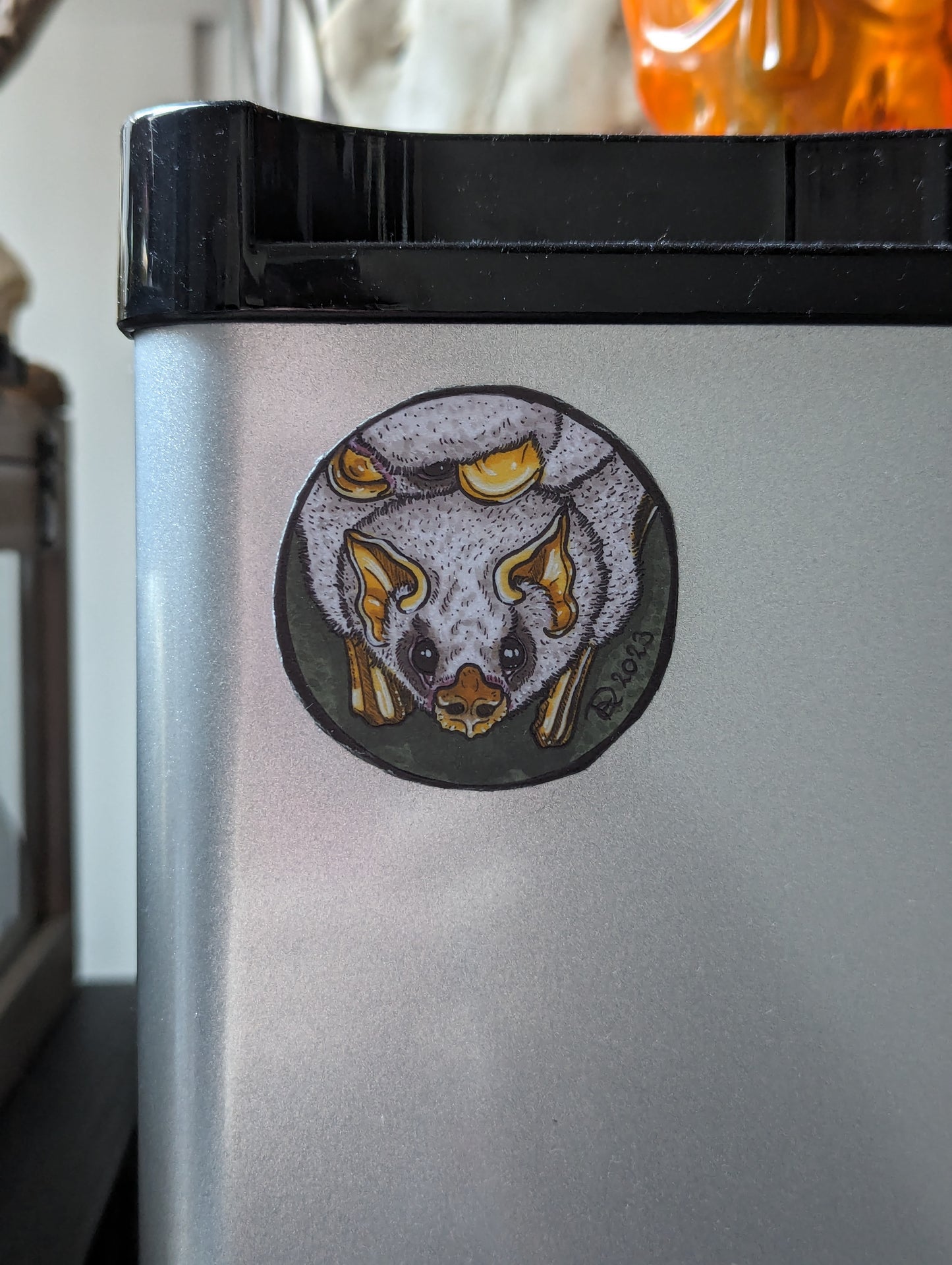 Magnet: Round Bat