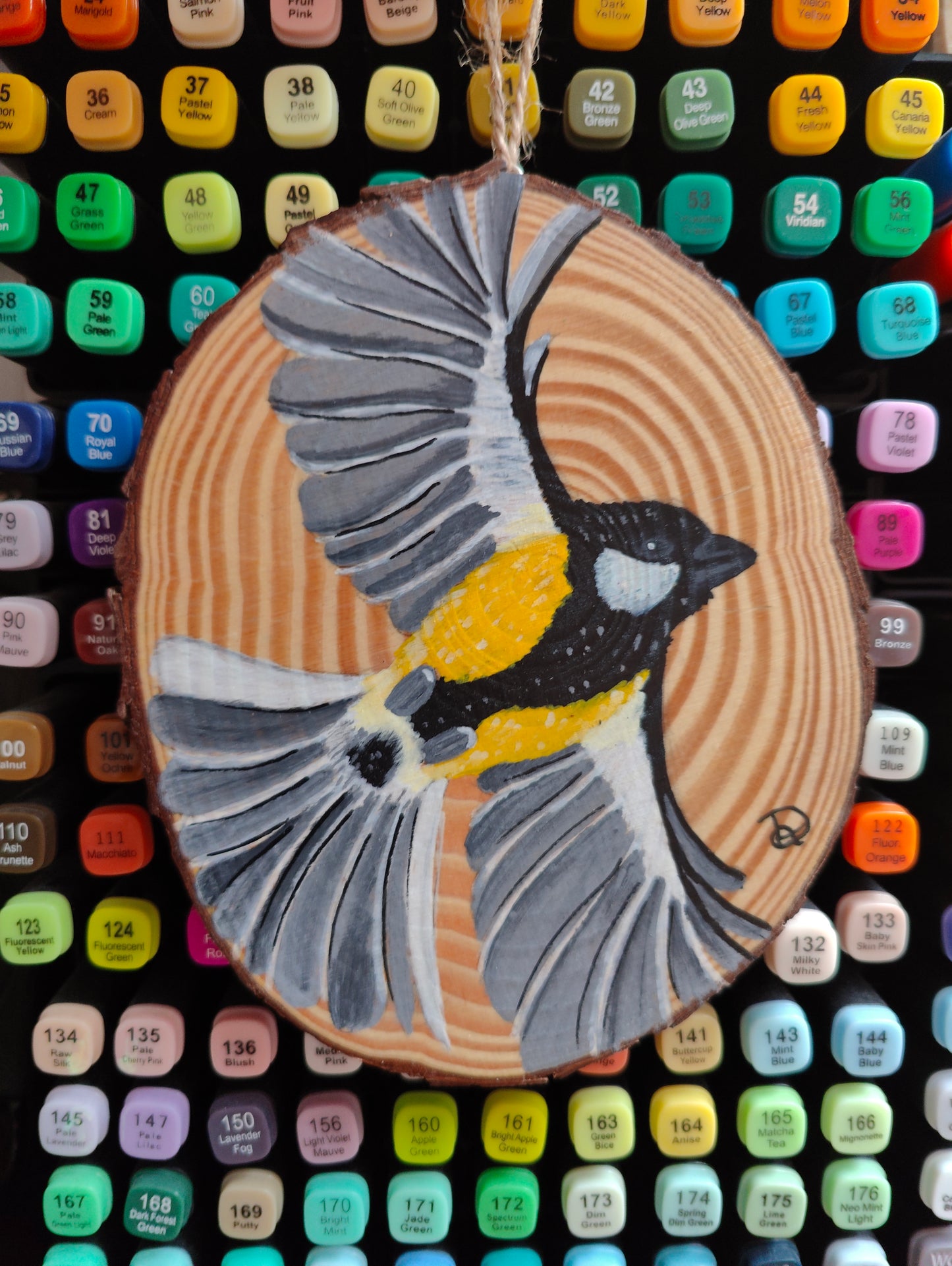 Woodpaint: Great tit in flight