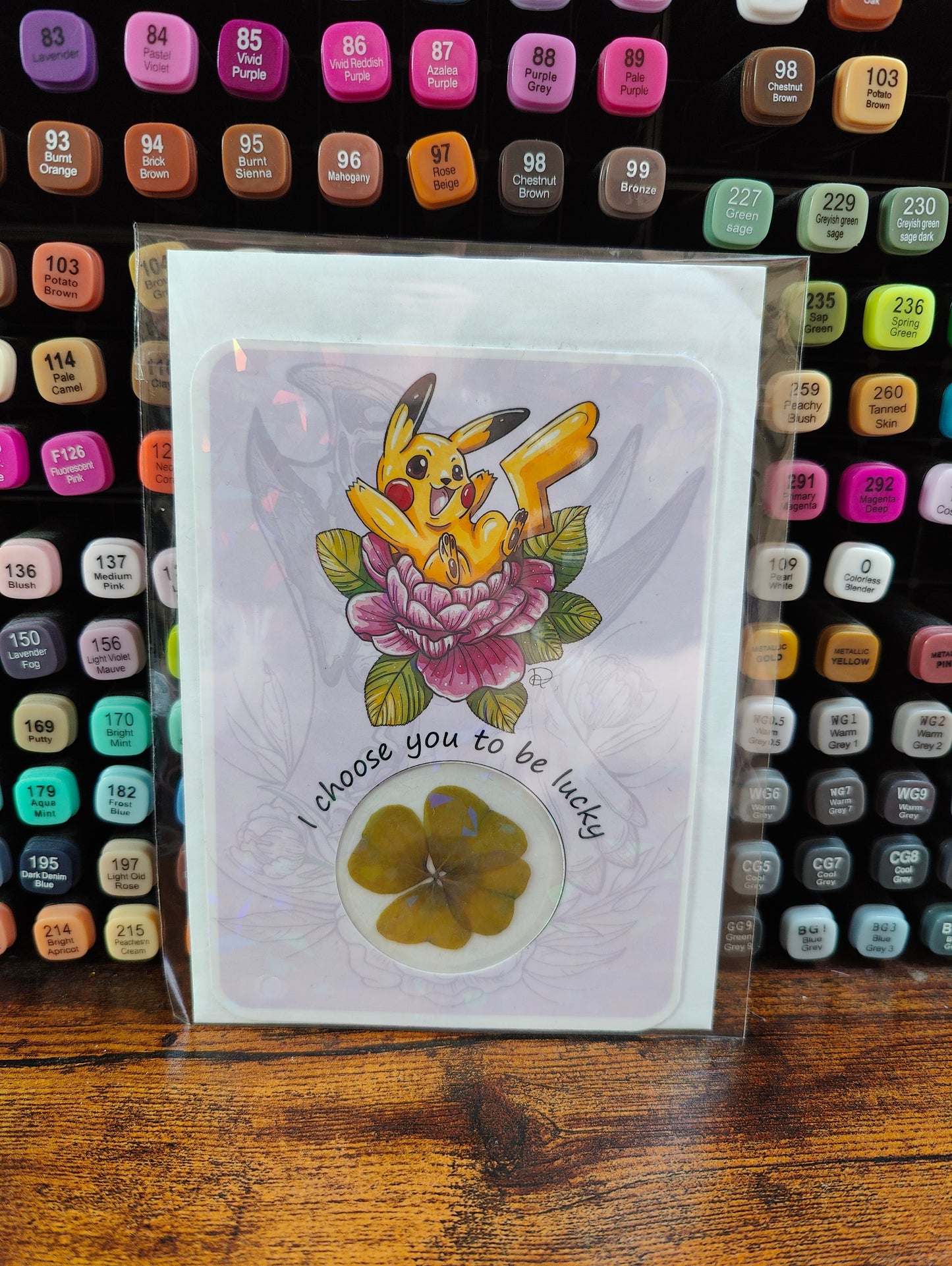 Lucky card Pikachu