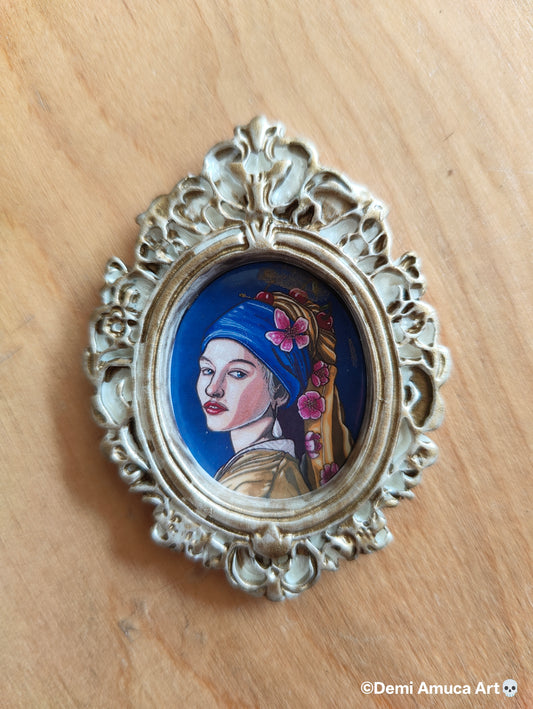 Magnet: My girl with a pearl