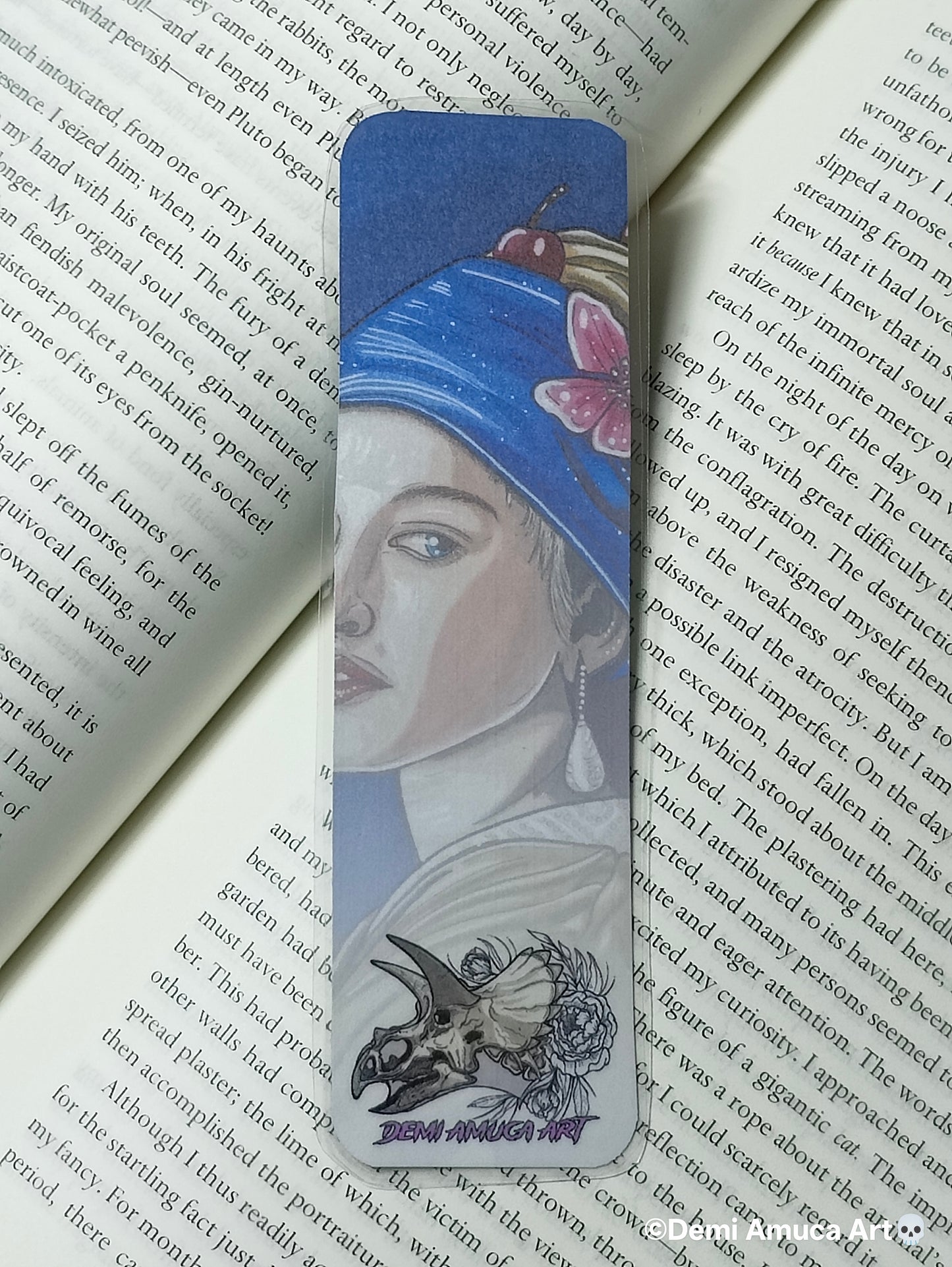 Bookmark: My girl in decay