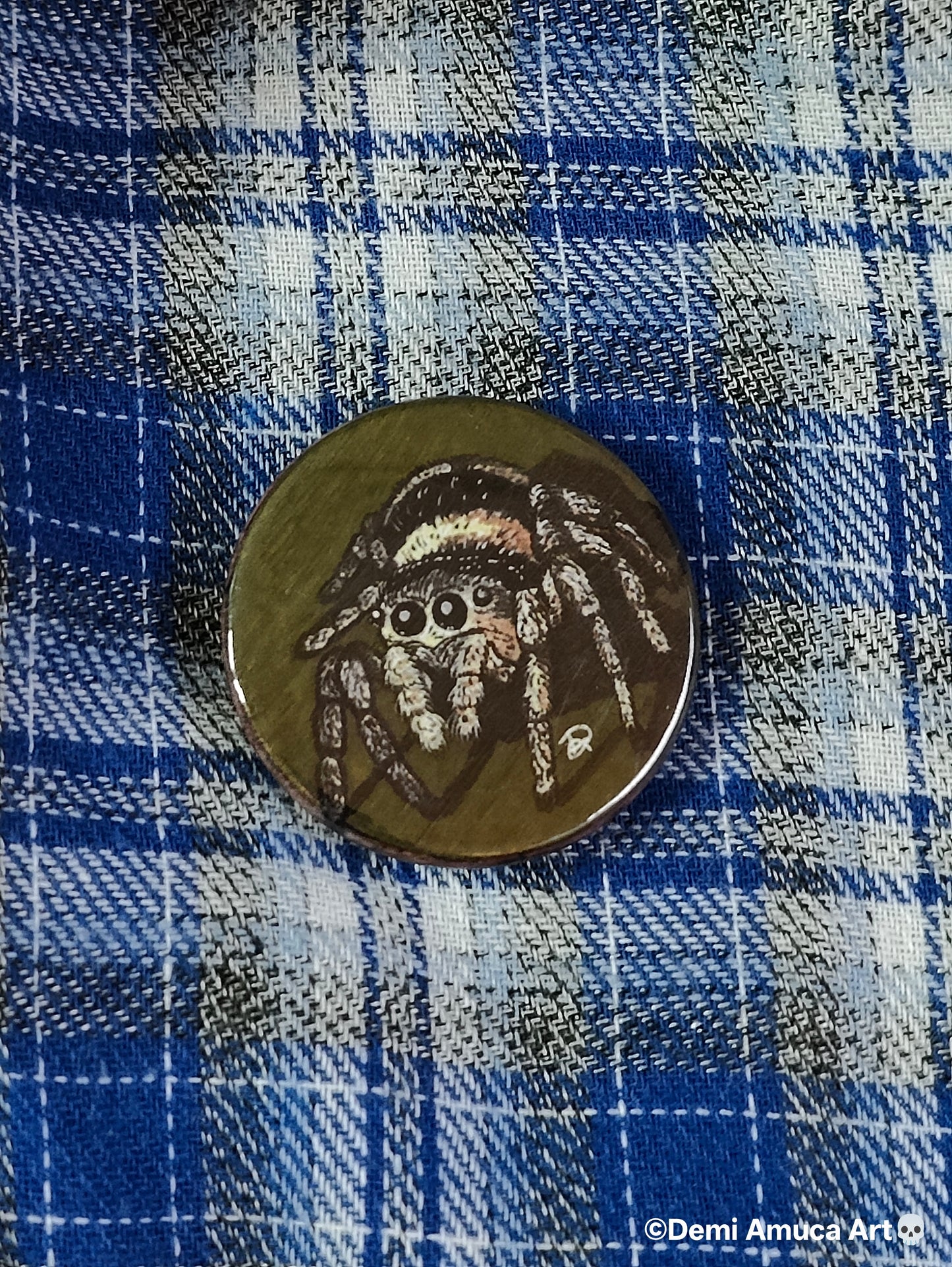 Buttons creepy crawlies