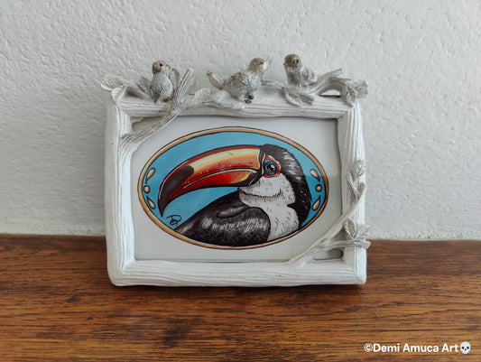 Framed Art Print: Toucan