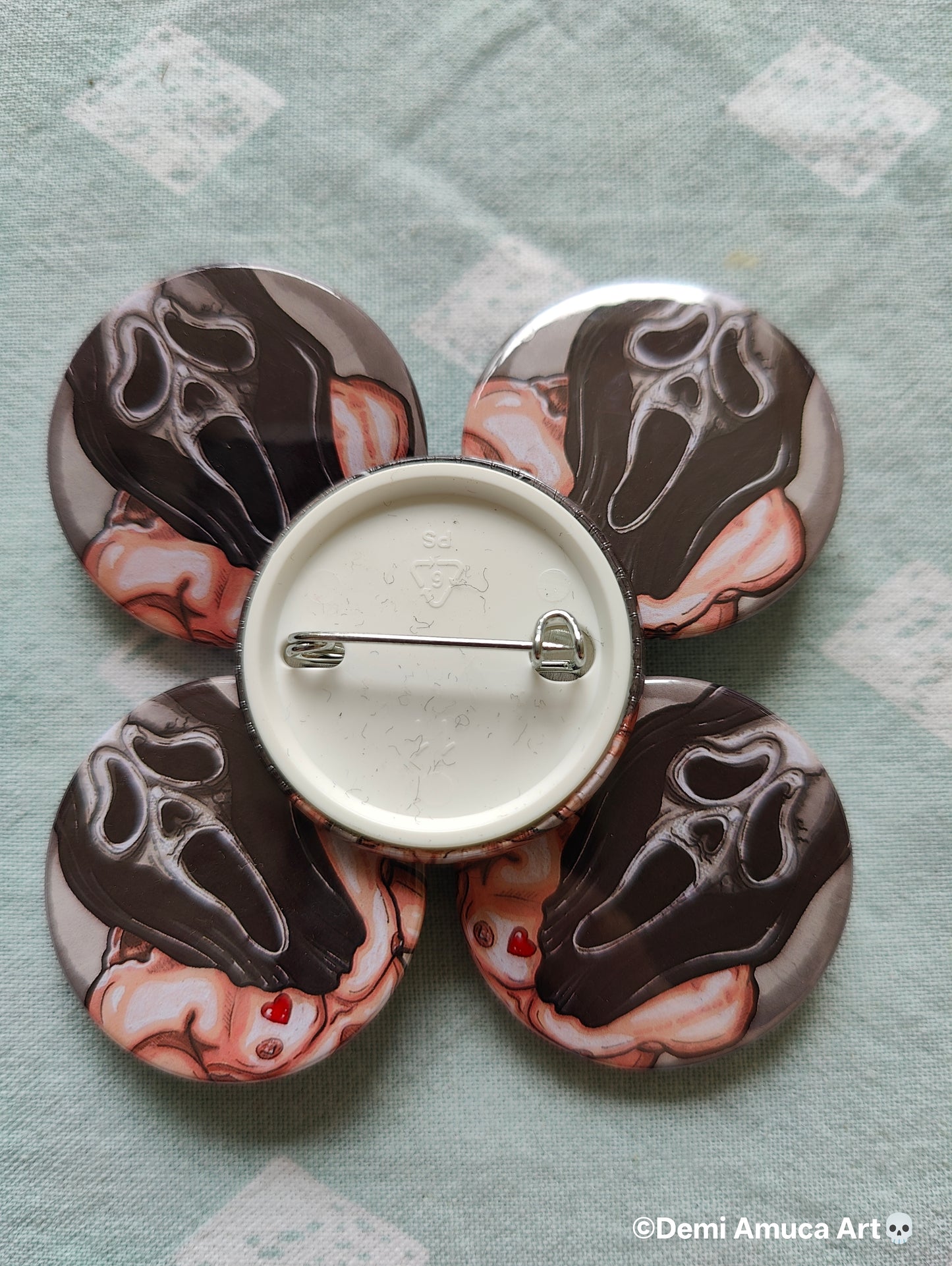 Button pin: Ghostface