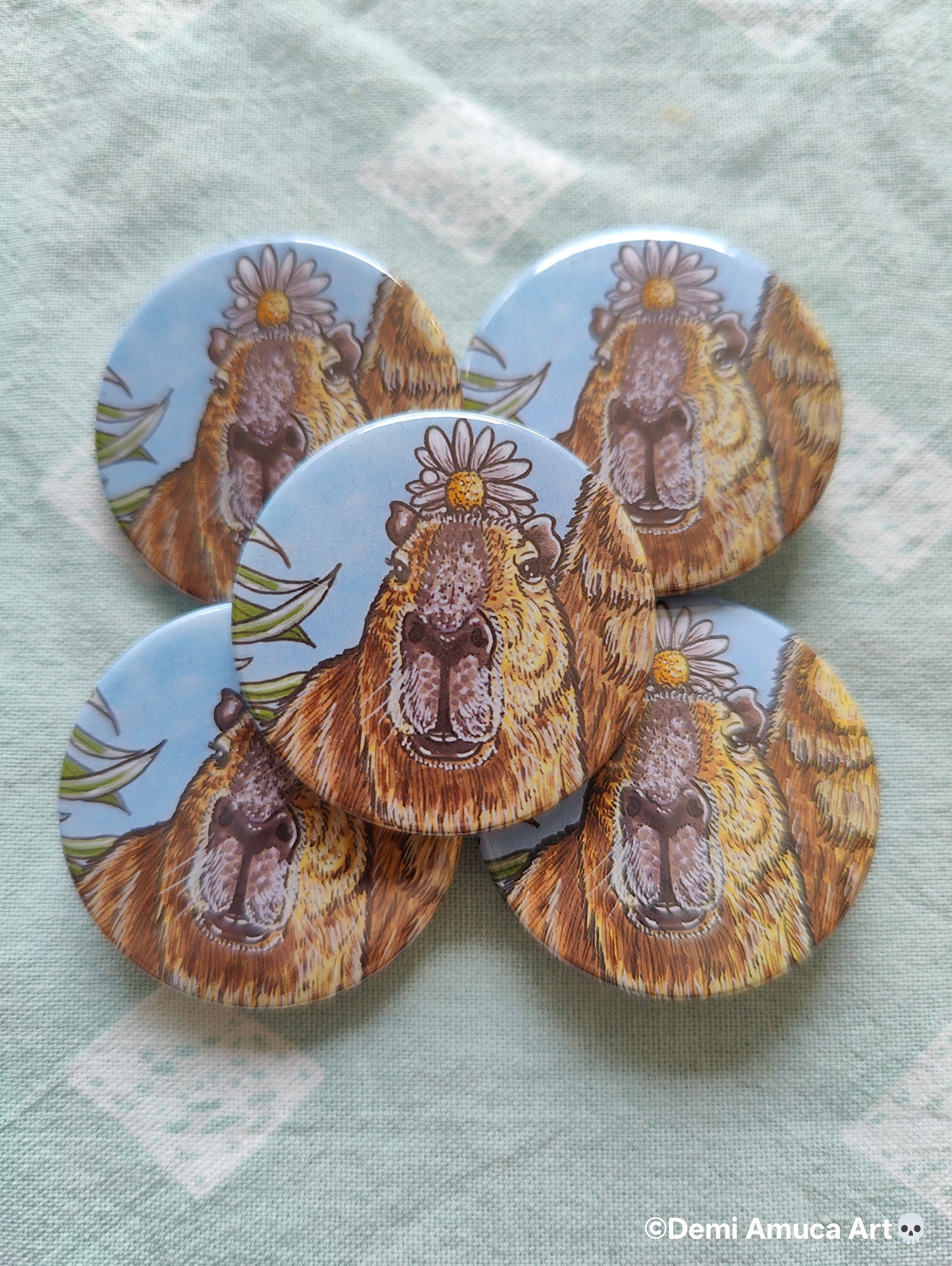Button pin: Capibara