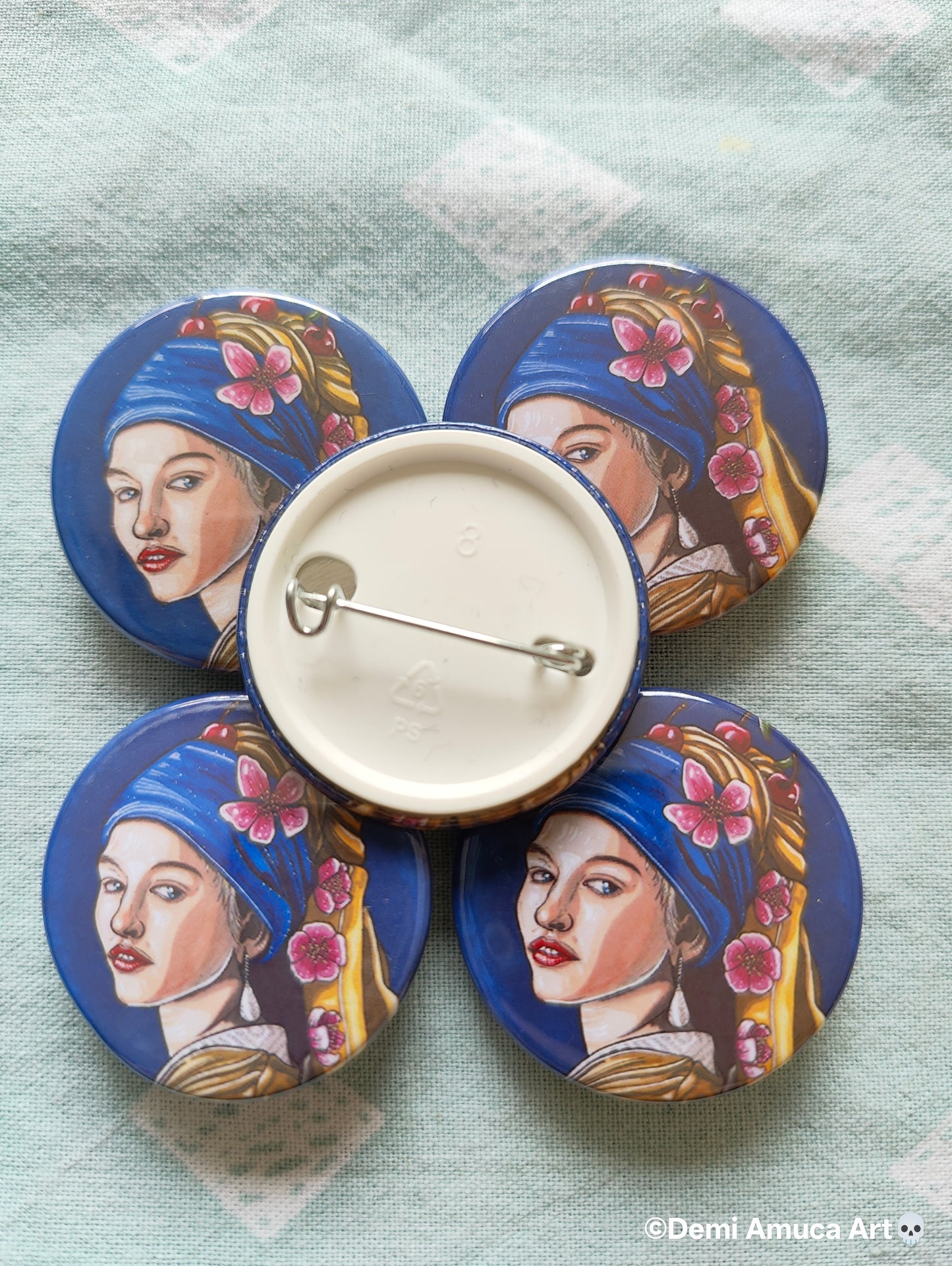Button pin: My girl with a pearl