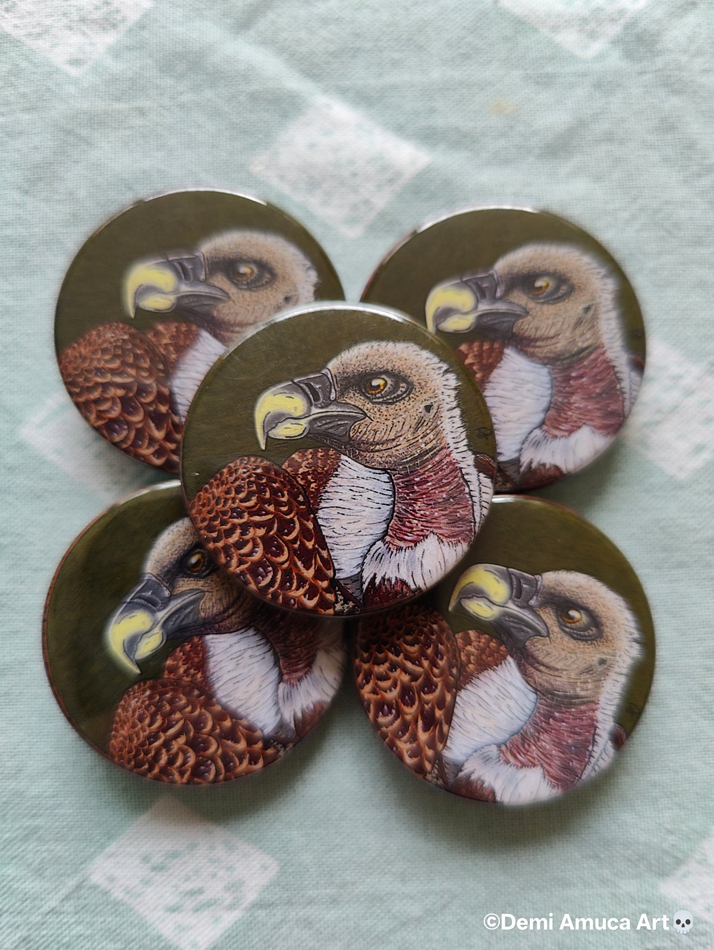 Button pin: Vulture